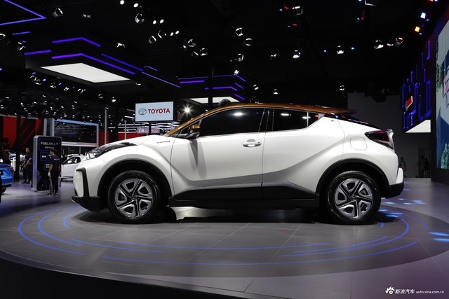 奕泽IZOA EV