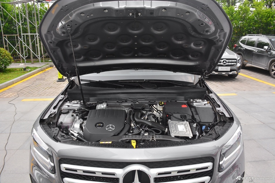 2020款奔驰GLB 1.3T自动 180 动感型