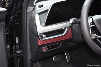2025款凯迪拉克XT5 2.0T 铂金型