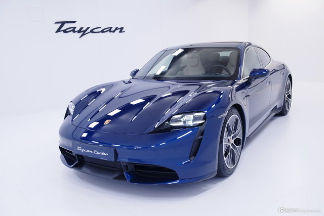 保时捷Taycan Turbo