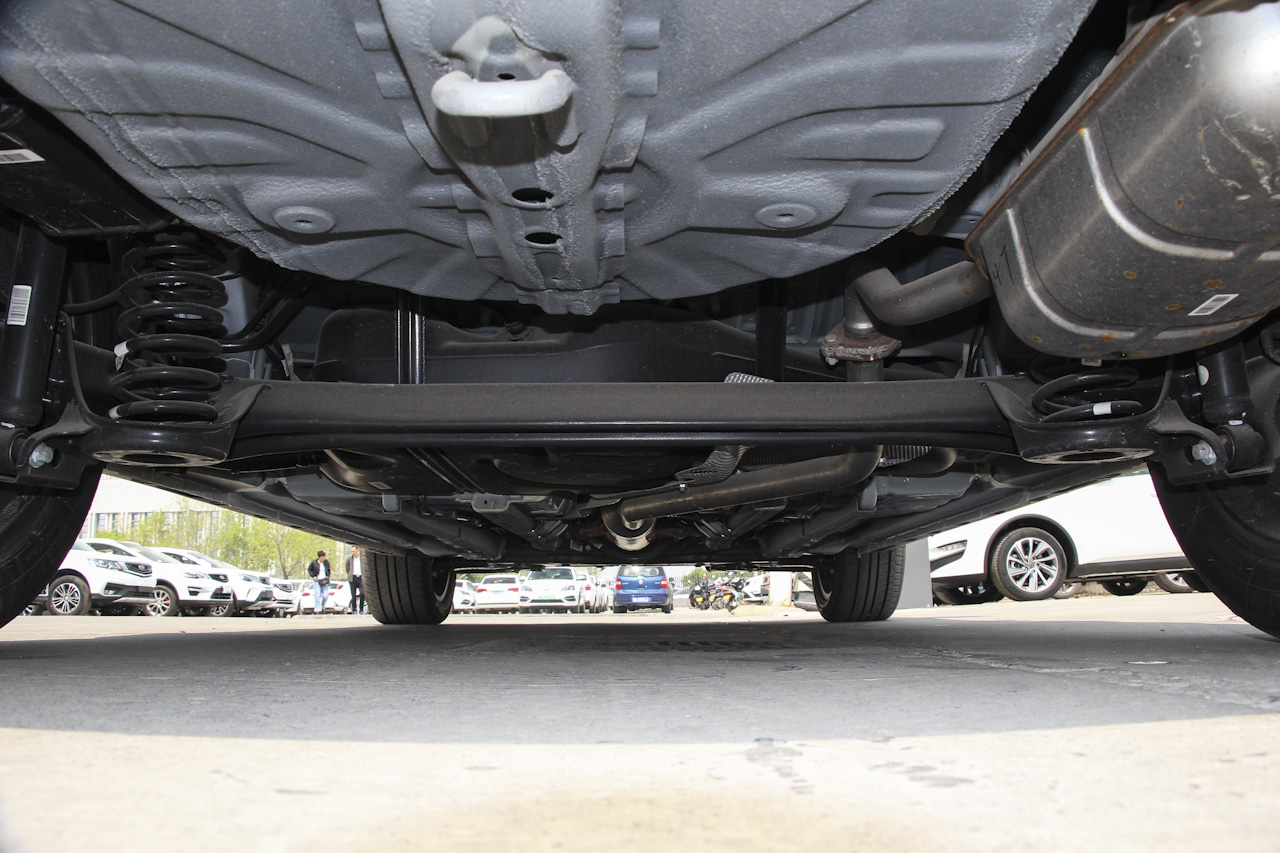 2018款帝豪GS 1.4T自动领尚智联型 领潮版