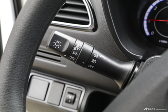 2019款欧诺S 1.5L 手动基本型7座JL473QG