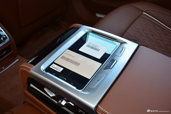 2019款宝马7系740Li xDrive行政型豪华套装