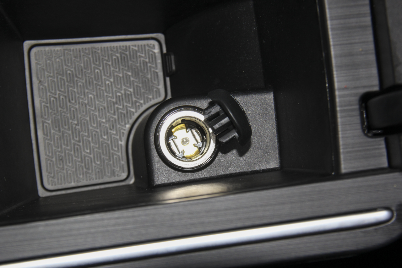 2018款吉利缤瑞1.0T自动缤致版200T