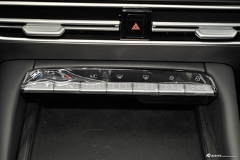 2025款艾瑞泽8 Pro 2.0T 豪华型