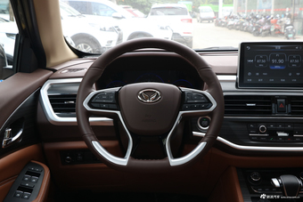 2018款北汽幻速S7 1.5T 自动尊享型