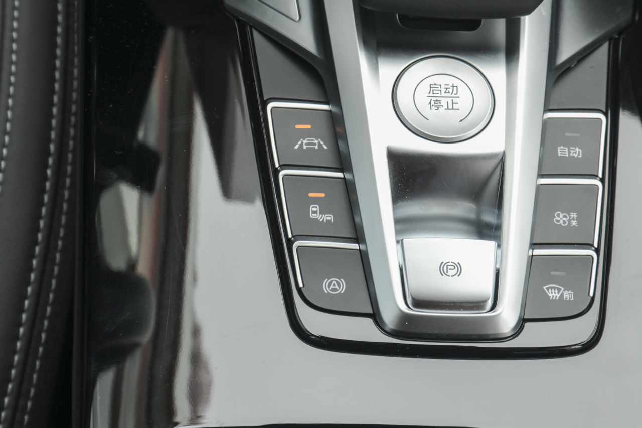 2019款比亚迪宋Pro EV 高功率高续航版旗舰型