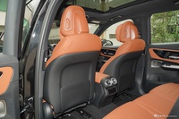 2025款奔驰GLC改款 300 L 4MATIC 豪华型 7座