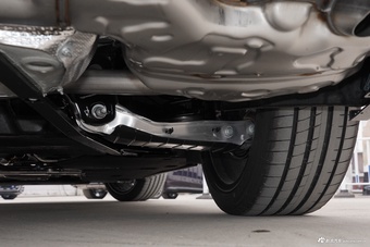 2026款奥迪A6L 45 TFSI 臻选动感型