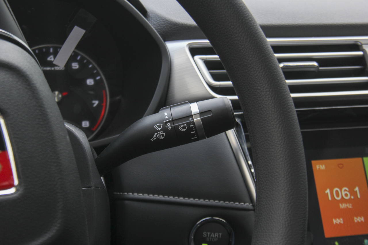 2019款荣威i5 1.5L自动4G互联朗越