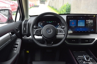 2019款比亚迪唐EV600D 四驱智联创世版