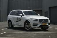 2019款沃尔沃XC90 2.0T自动T6智尊版7座