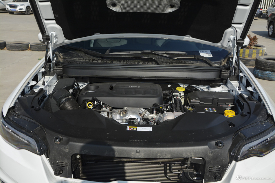 2019款自由光2.0T自动四驱探享版 