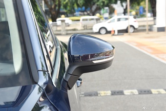 2023款途锐 3.0TSI 锐享版 经典运动套装