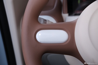 2026款奔腾小马222km 闪耀马