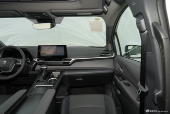 2026款格瑞维亚 2.5L混动 尊贵PLUS版