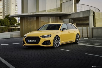 2024款奥迪RS 4 Avant edition 25 years 官图