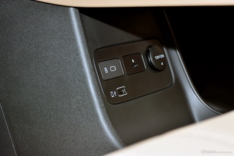 2026款AION i60 210 标准版