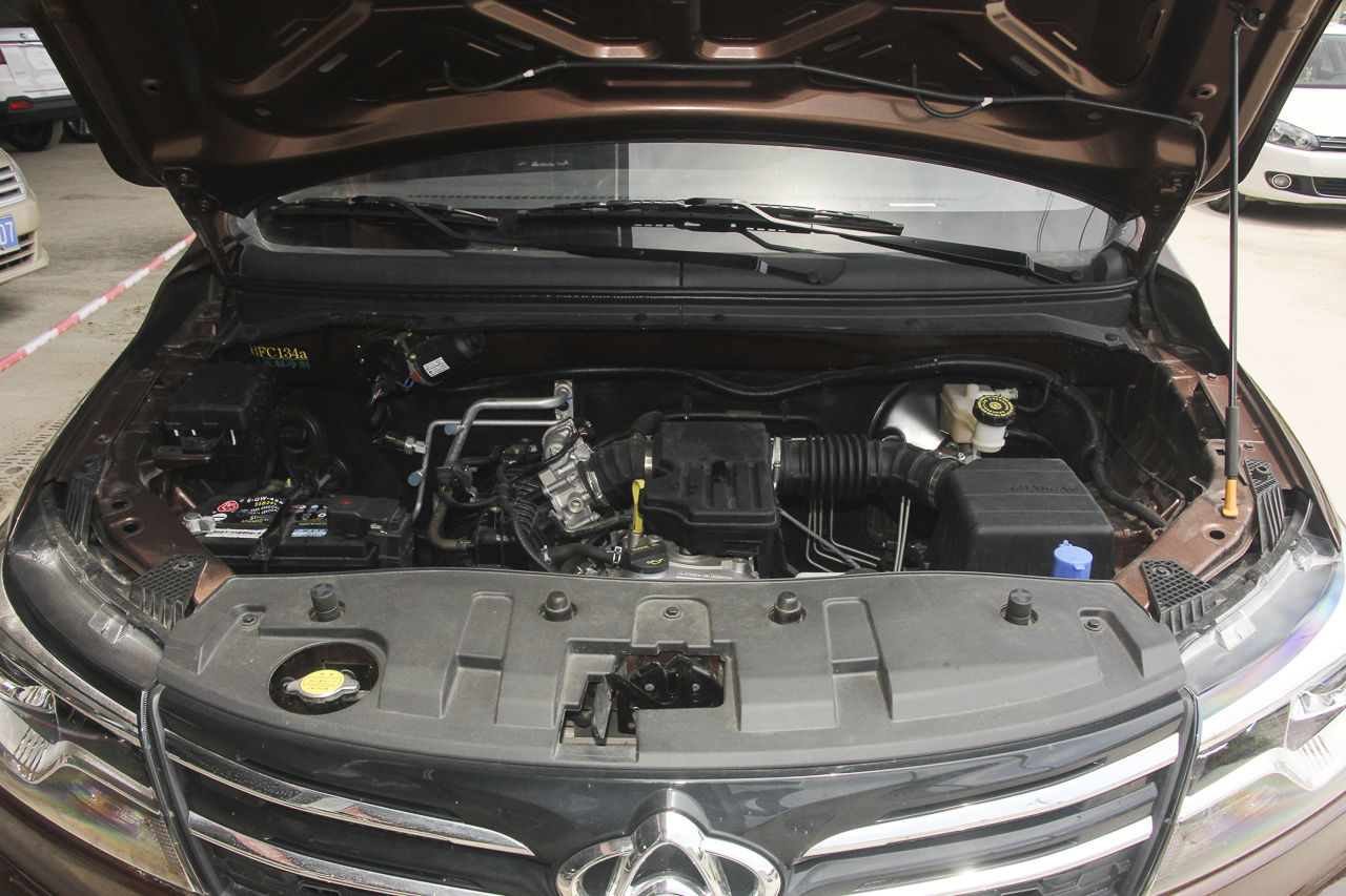 2019款欧诺S 1.5L手动基本型7座JL473QG