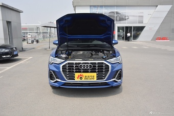 2019款奥迪Q3 2.0T自动40 TFSI 时尚动感型