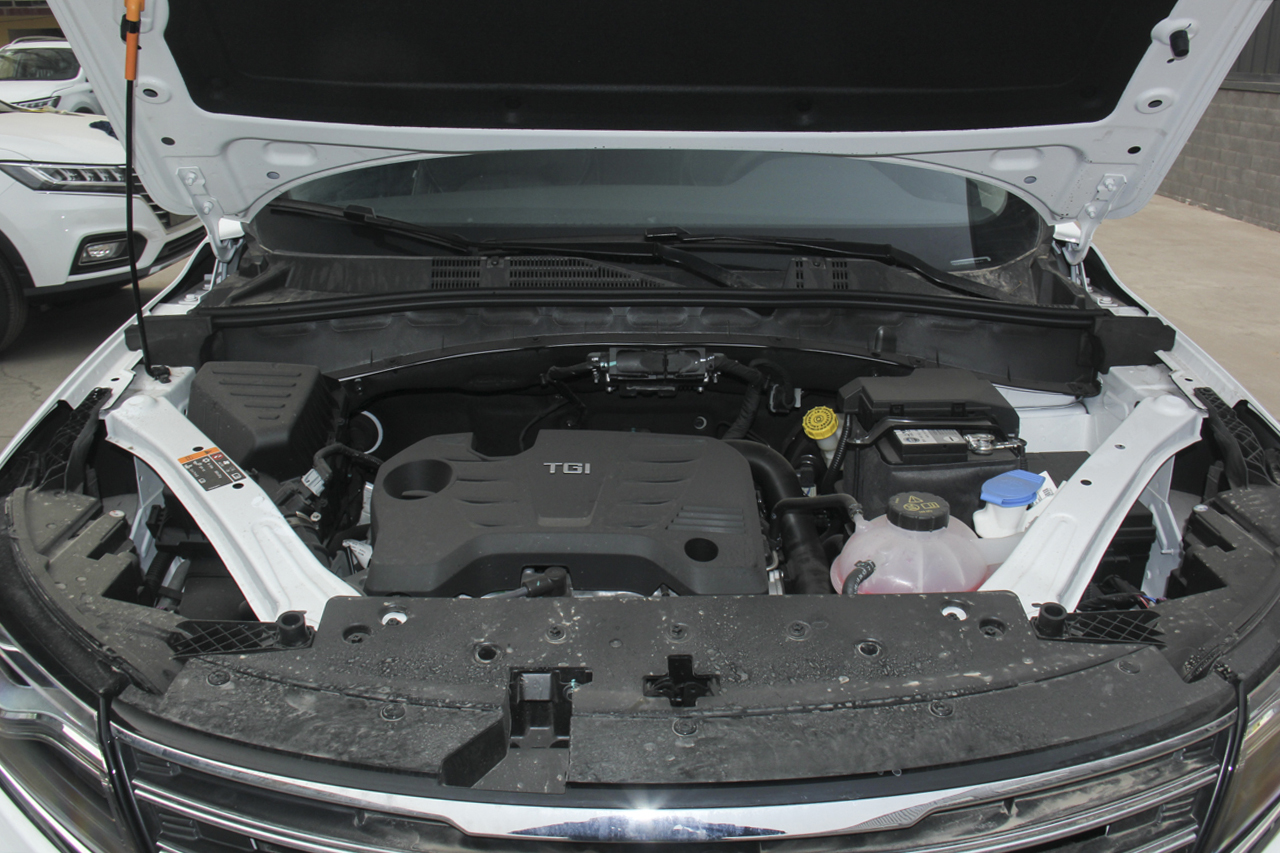 2019款荣威RX5 1.5T 20T手动两驱4G互联铂金版