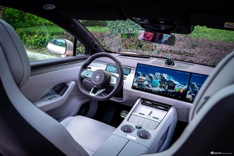2027款智界R7 基本型 官图