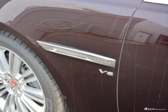 2018款捷豹XJL 3.0L自动SC两驱典雅商务版 