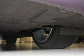 2024款欧陆 4.0T GT V8 雅度版