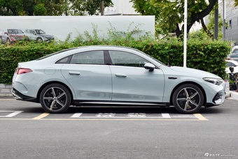 2025款奔驰CLA纯电 300L 超长续航领智版