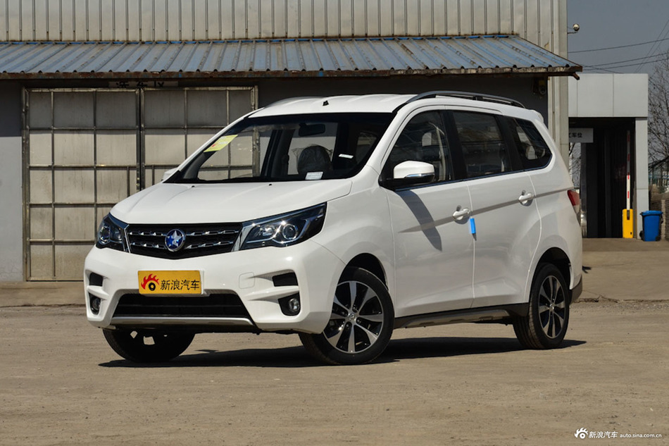 2017款启辰M50V 1.5L手动XV精英版