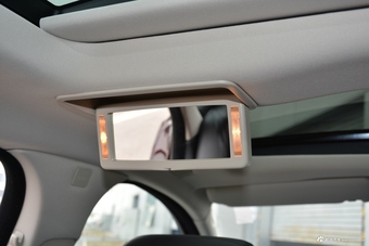 2018款捷豹XJL 3.0L自动SC两驱典雅商务版 