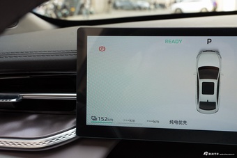 2025款荣威M7 DMH 160km悦享版