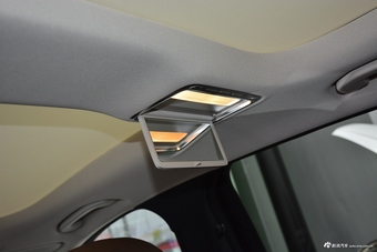 2019款奔驰E级改款2.0T自动运动时尚型300L