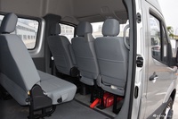 2023款图雅诺康明斯2.8T手动吉象多功能长轴超高顶后双胎7/9座