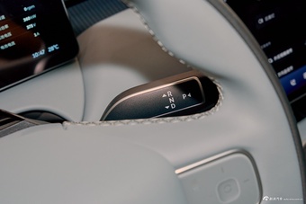 2025款蔚来ET5 75kWh