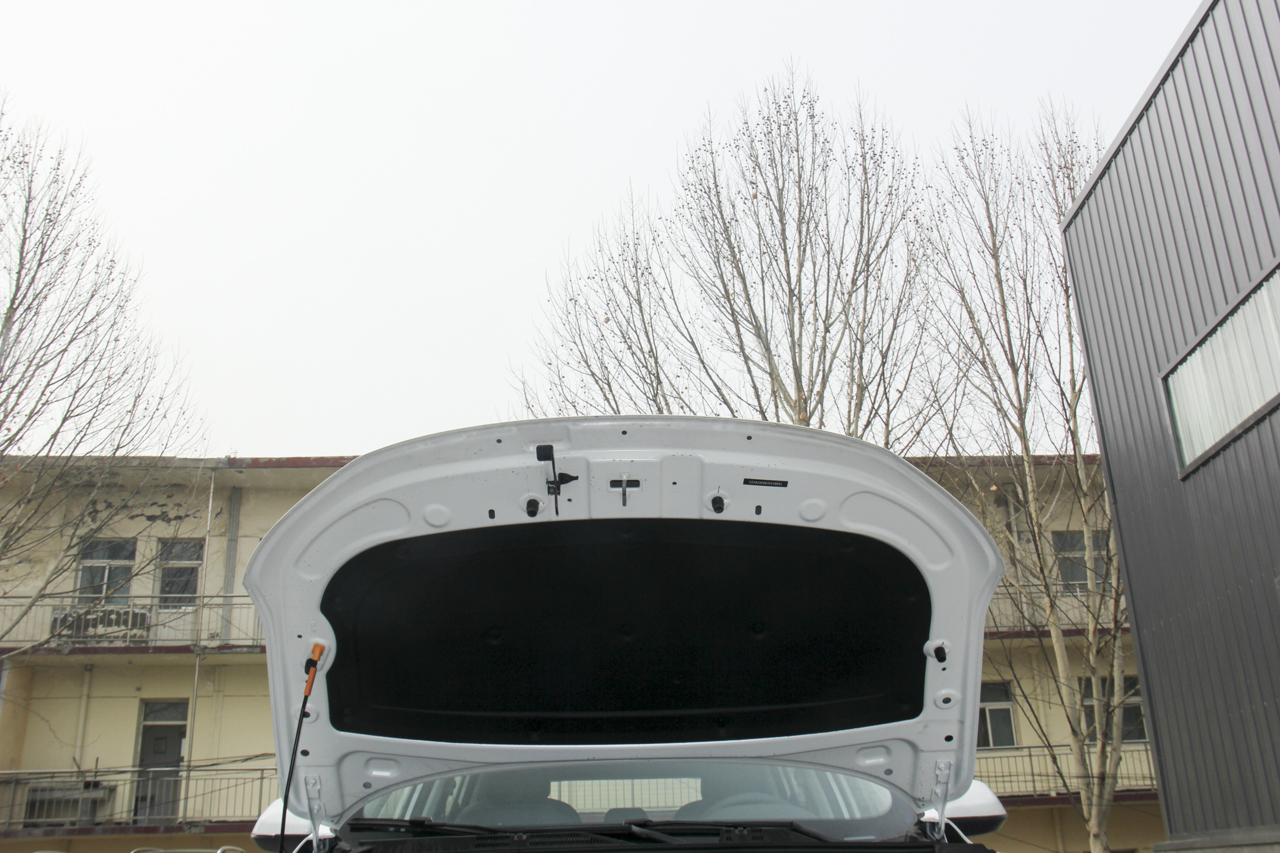 2019款荣威RX5 1.5T 20T手动两驱4G互联铂金版