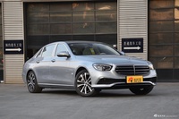 2023款奔驰E级混动 E 350 e L 插电式混合动力轿车