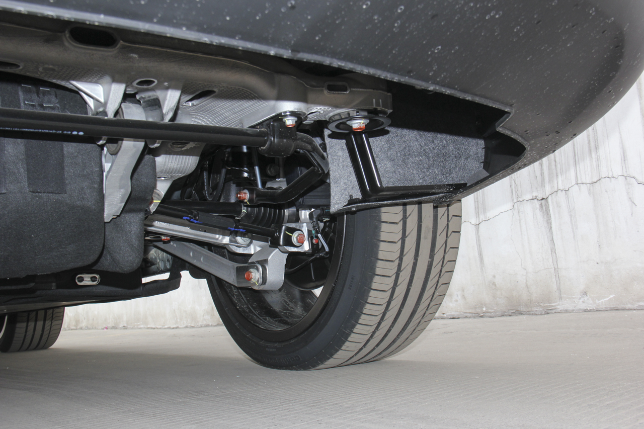 2019款比亚迪唐EV600D 四驱智联创领版 