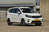 2017款启辰M50V 1.5L手动XV精英版