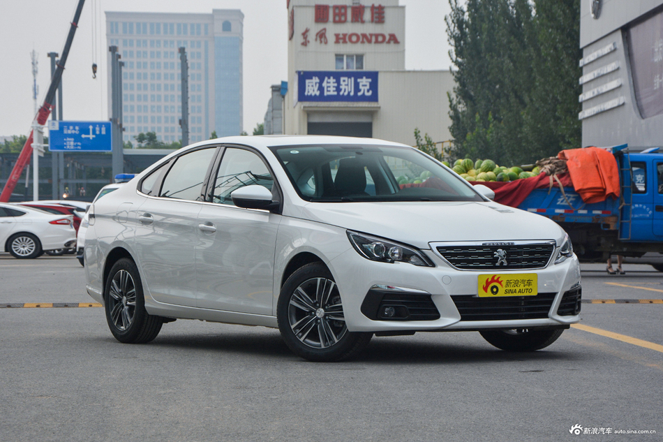 6月新车比价 标致308上海7.35万起