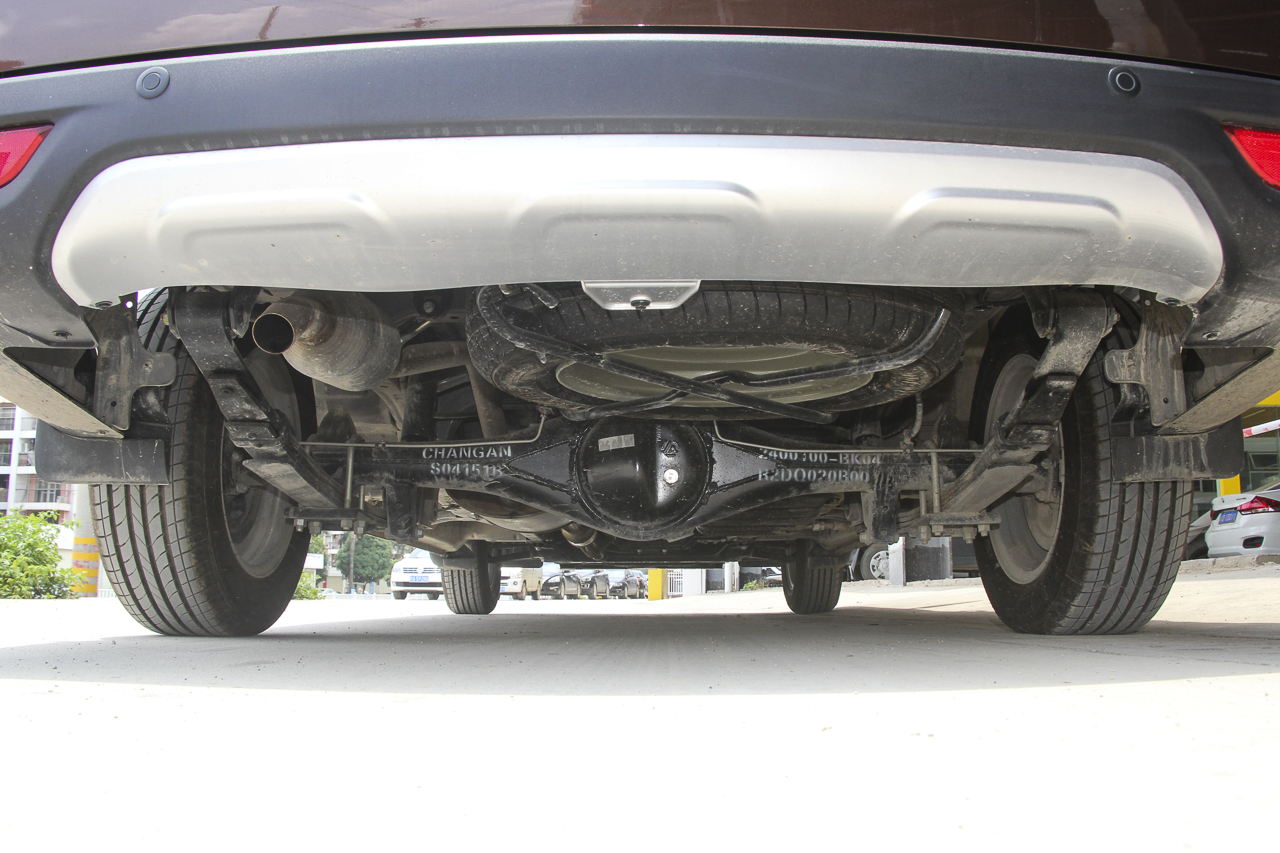 2019款欧诺S 1.5L手动基本型7座JL473QG