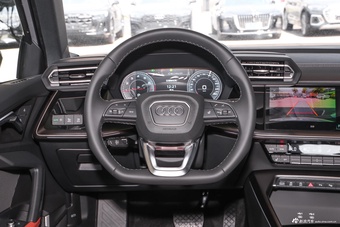 2025款奥迪A3 Sportback 35TFSI 飞驰尊享型 +豪华臻选包