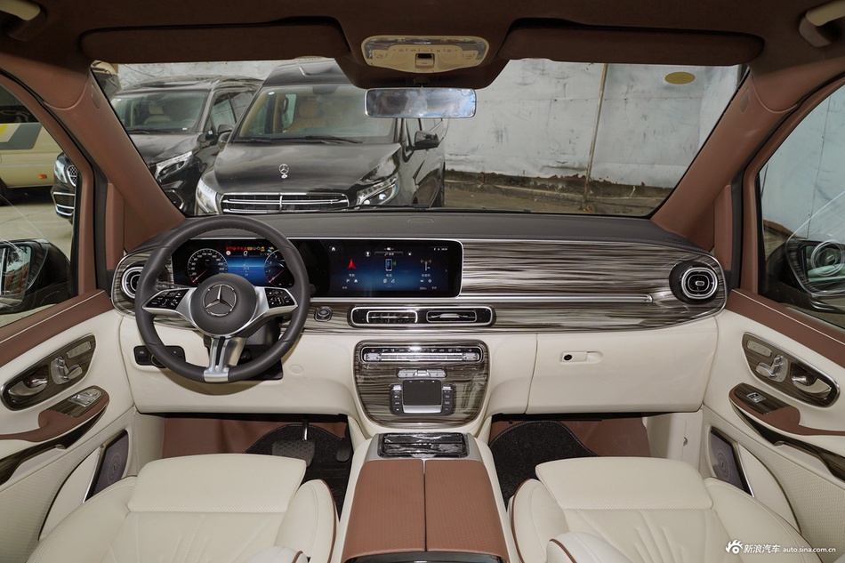 2025款维努斯 2.0T 威赫