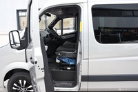 2024款图雅诺大麦 2.0T手动 长轴中顶 后单胎7座