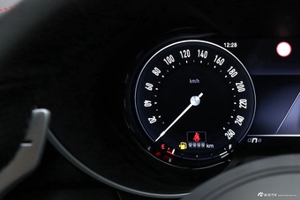 2024款Giulia 2.0T 280HP致敬传奇版