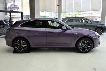 2025款问界M5 增程 Ultra 后驱版