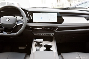 2025款长安CS75 PRO 1.5T 舒适型 5座