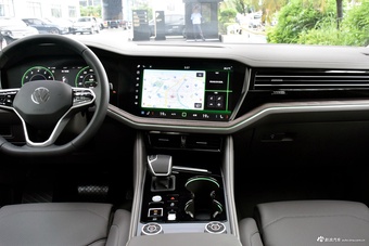 2025款途锐 2.0TSI 锐影版