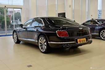 2024款飞驰 4.0T V8 Mulliner
