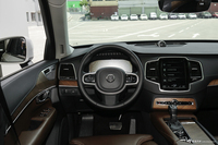 2019款沃尔沃XC90 2.0T自动T6智尊版7座